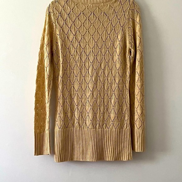 Unbranded Butterfly NWT Yellow with Gold Thread Accents Lace Knit Seeater Medium - Picture 4 of 11